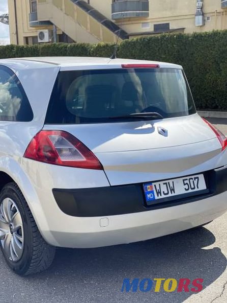 2005' Renault Megane photo #1
