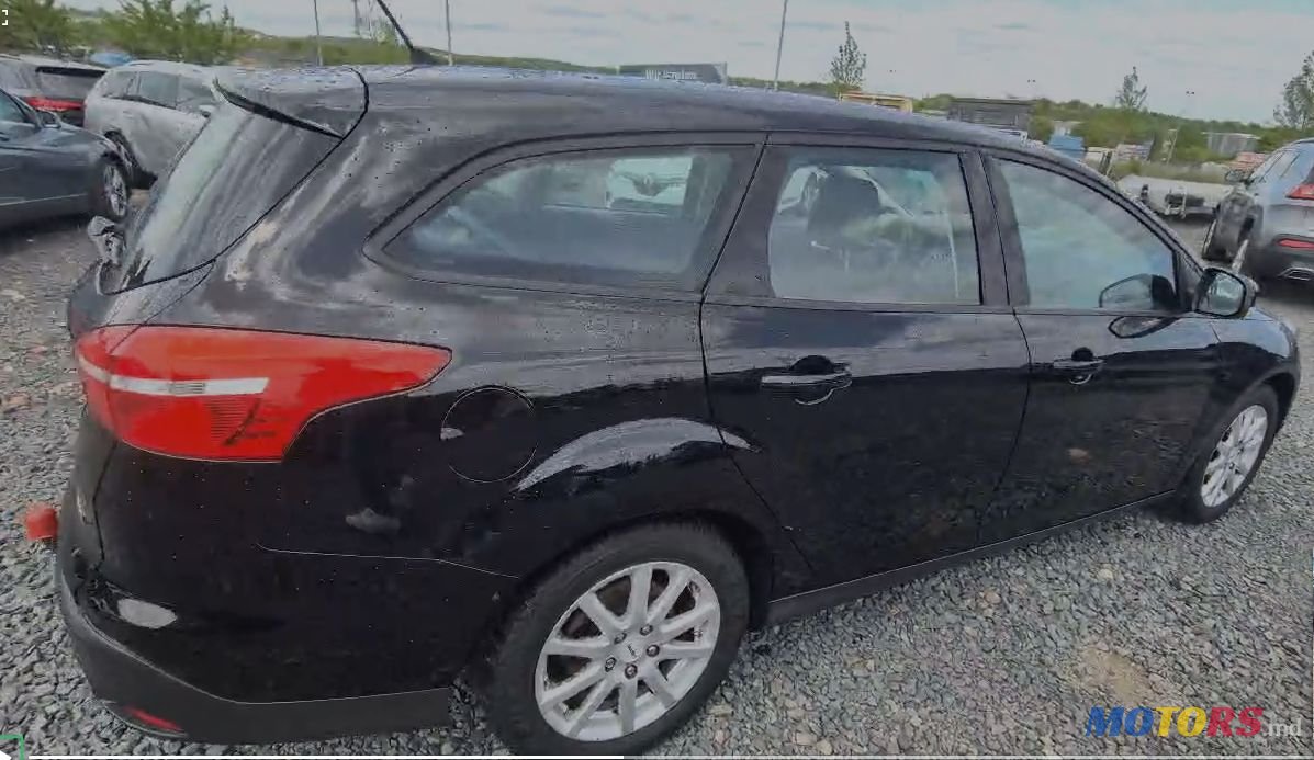 2016' Ford Focus photo #2