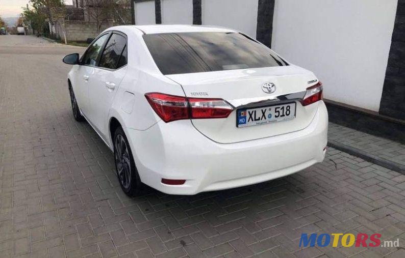 2015' Toyota Corolla photo #4