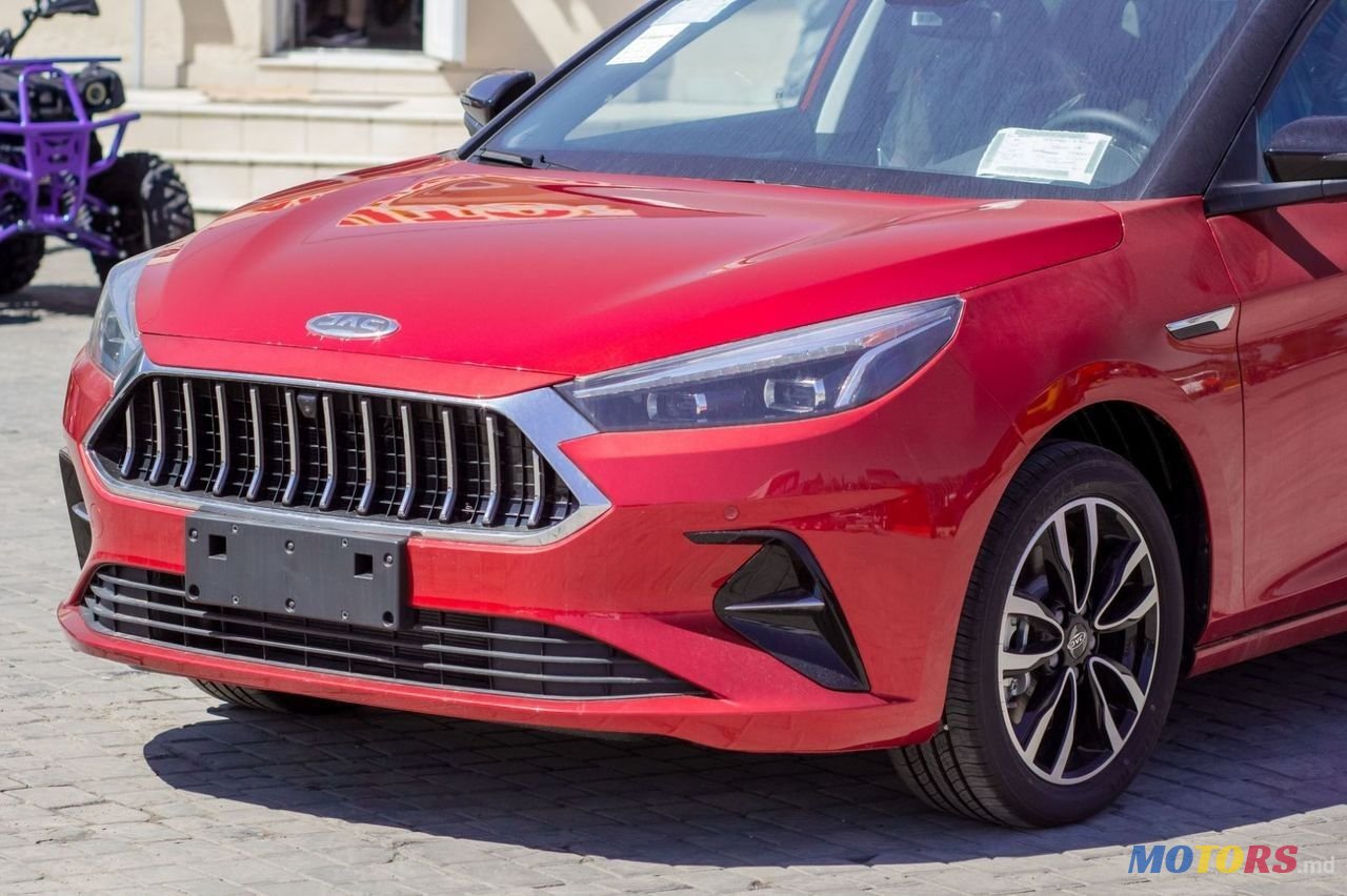 2021' JAC J7 photo #6