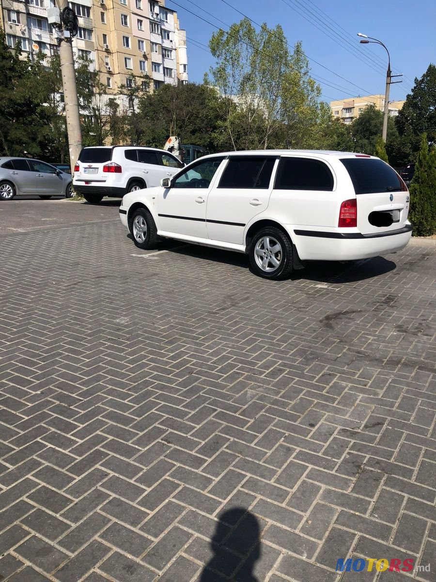 2002' Skoda Octavia photo #4