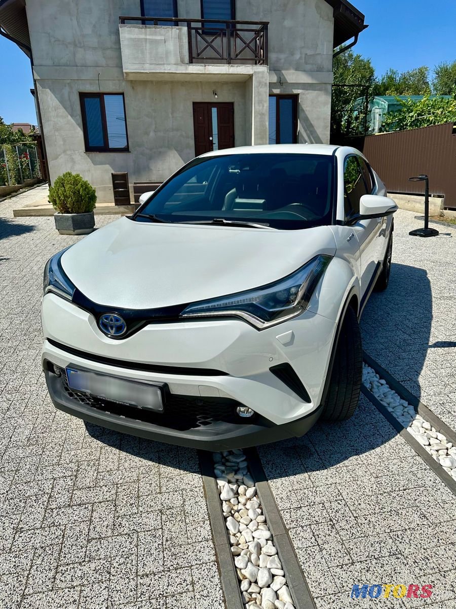 2017' Toyota C-HR photo #1