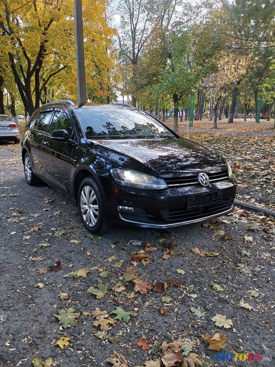 2016' Volkswagen Golf photo #1