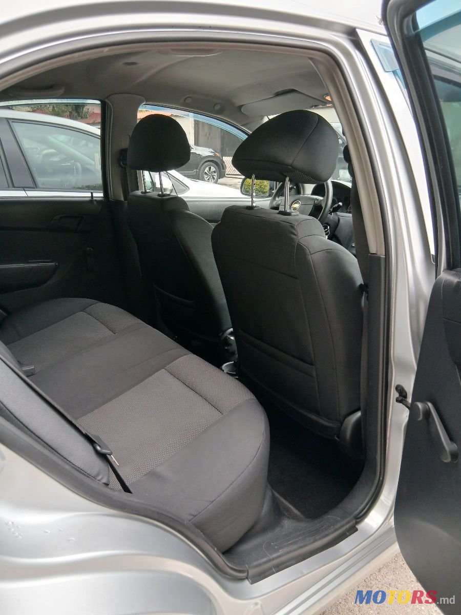 2011' Chevrolet Aveo photo #5
