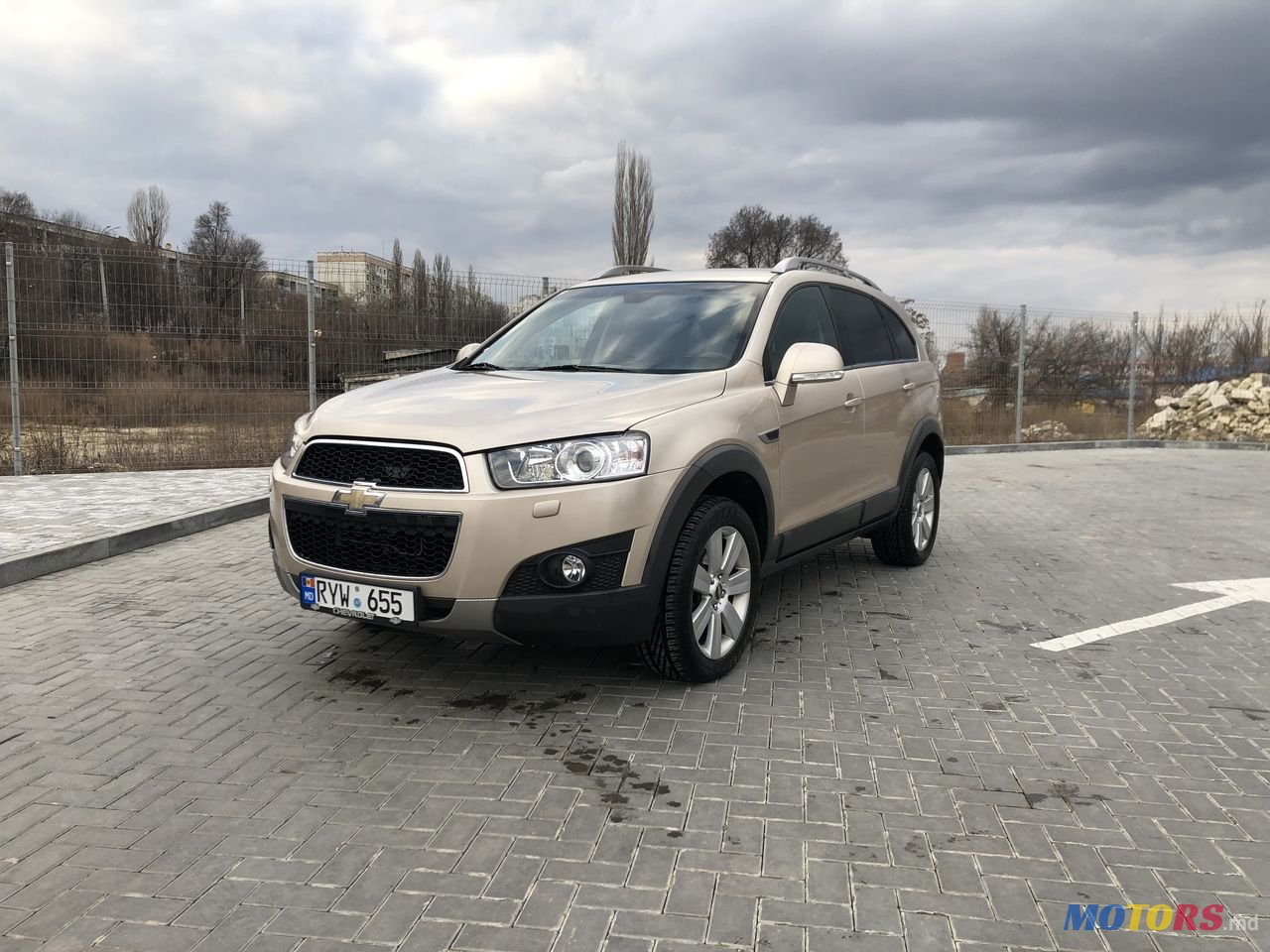 2011' Chevrolet Captiva photo #2