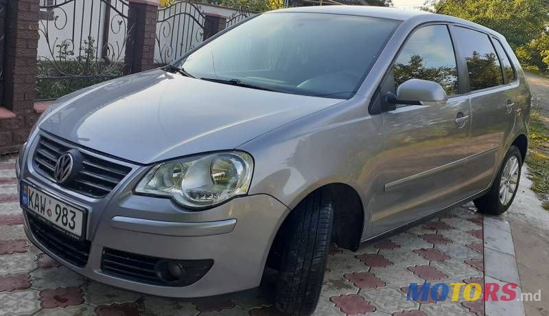 2008' Volkswagen Polo photo #5