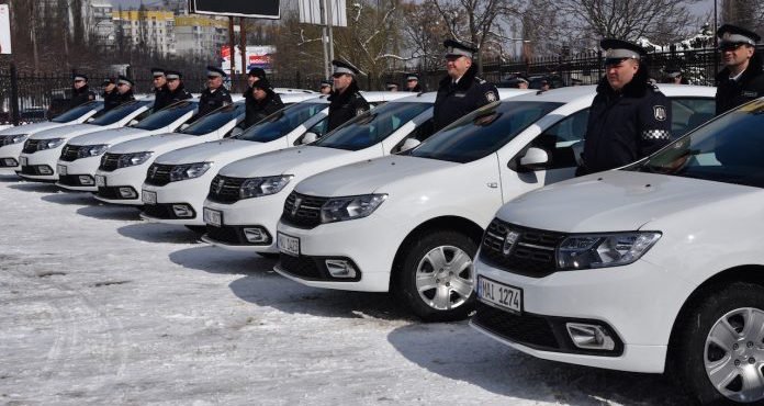UE a sponsorizat Poliția Republicii Moldova cu 42 de automobile noi Dacia Logan!