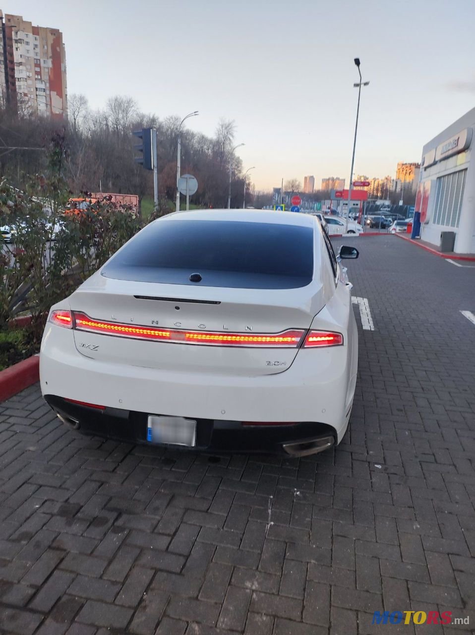 2015' Lincoln MKZ photo #1