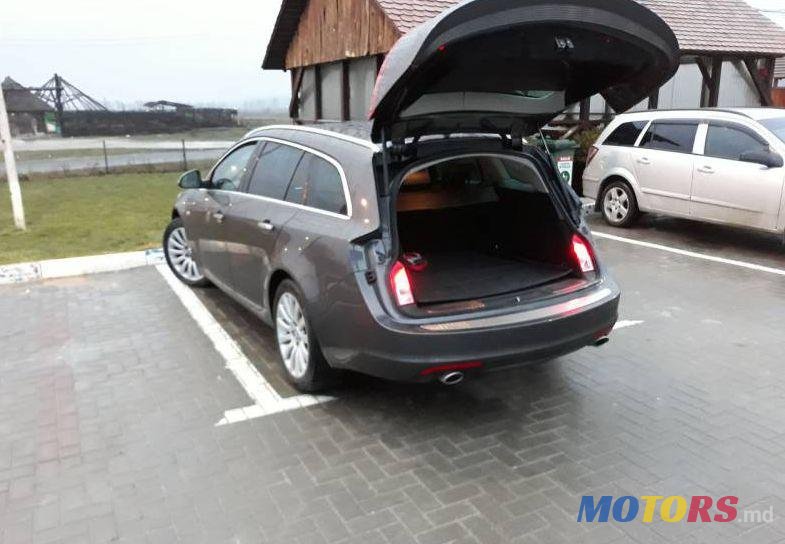 2009' Opel Insignia photo #2