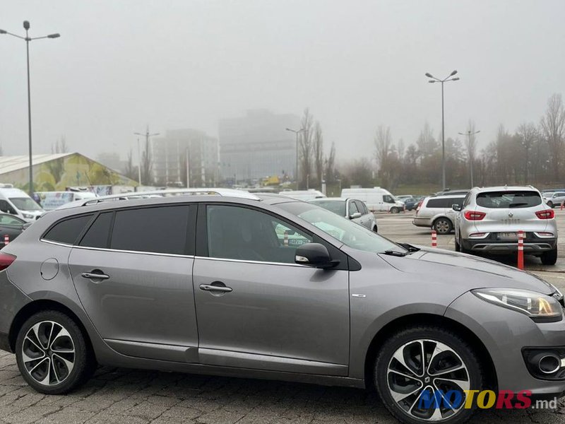 2014' Renault Megane photo #1