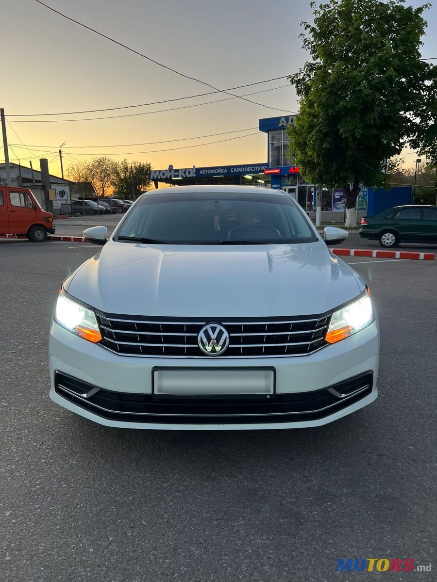 2016' Volkswagen Passat photo #1