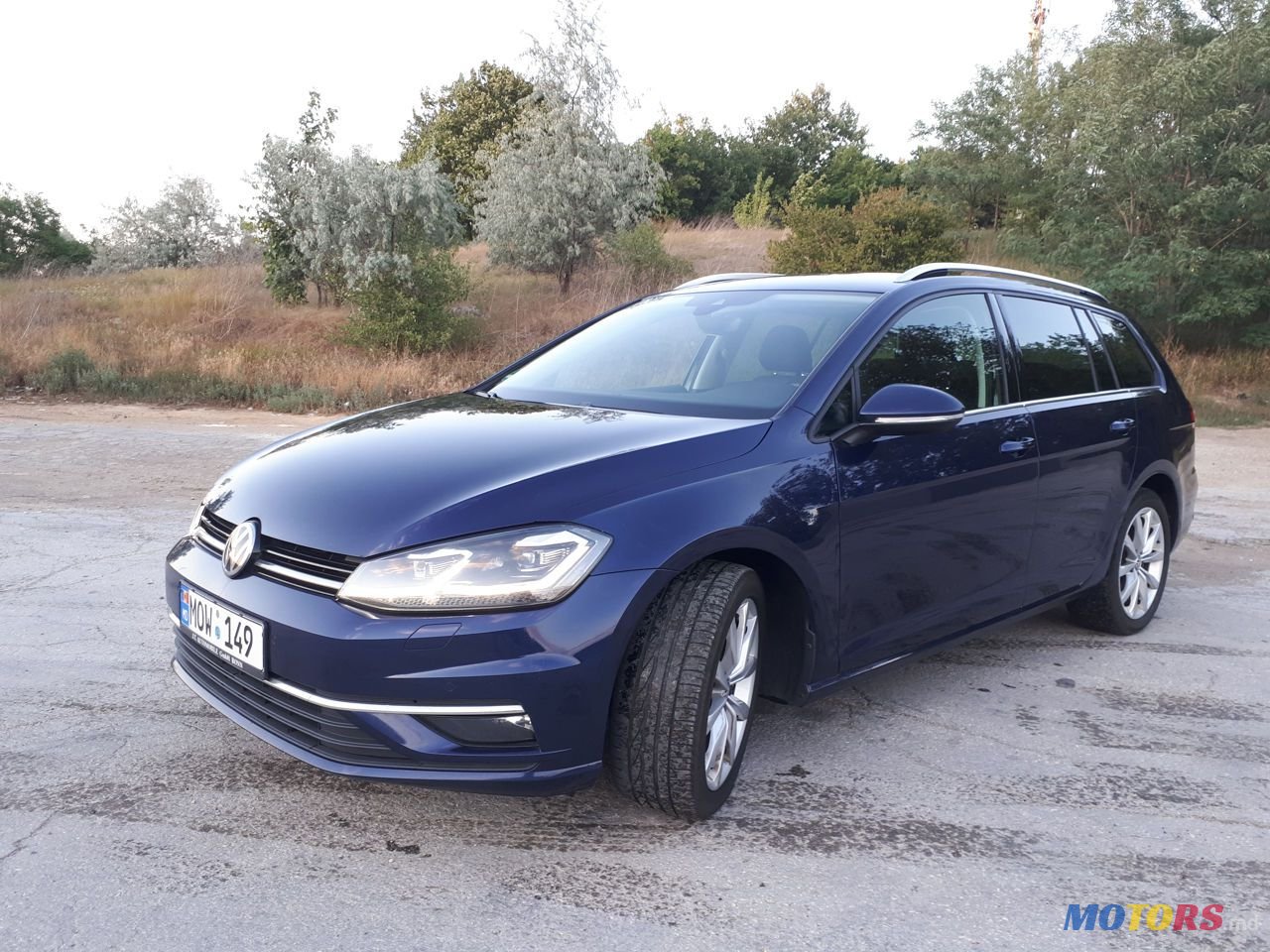 2018' Volkswagen Golf photo #2