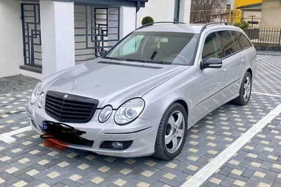 2004' Mercedes-Benz E-Class