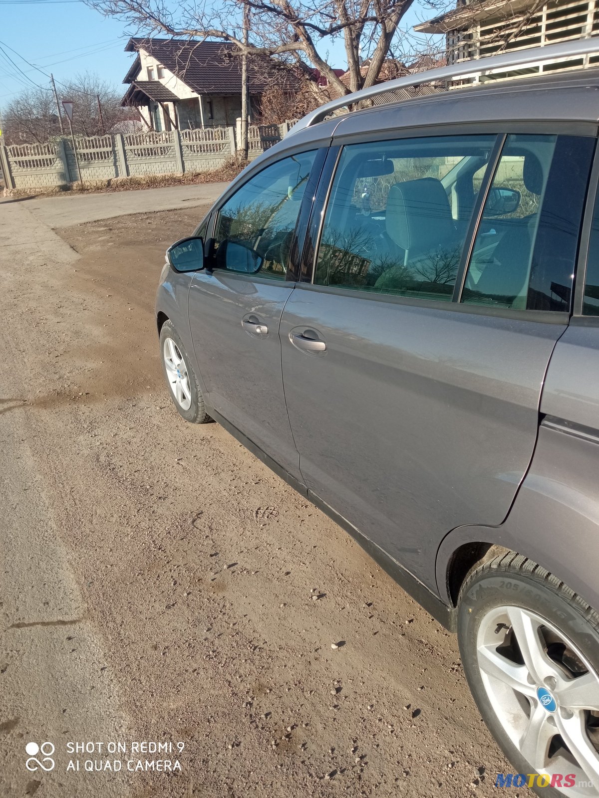 2012' Ford C-MAX photo #4