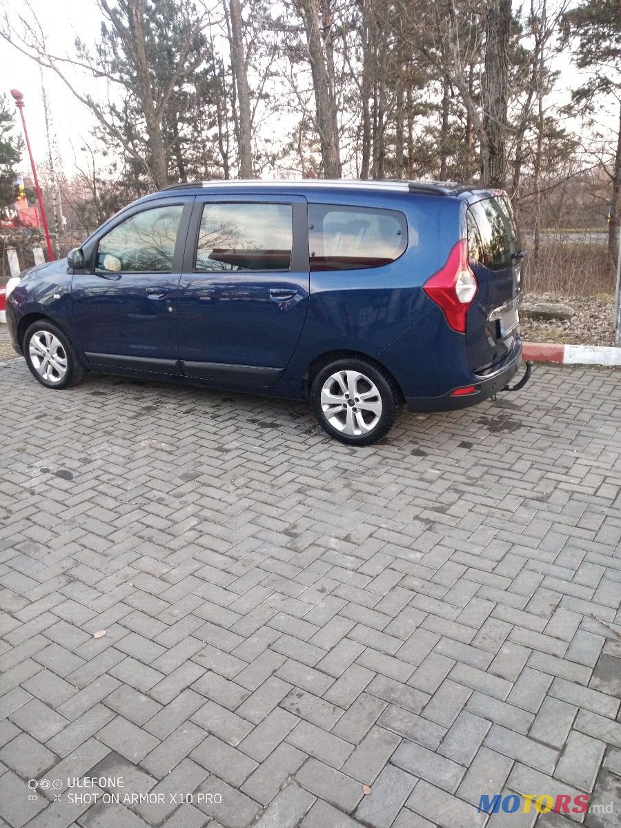 2017' Dacia Lodgy photo #1