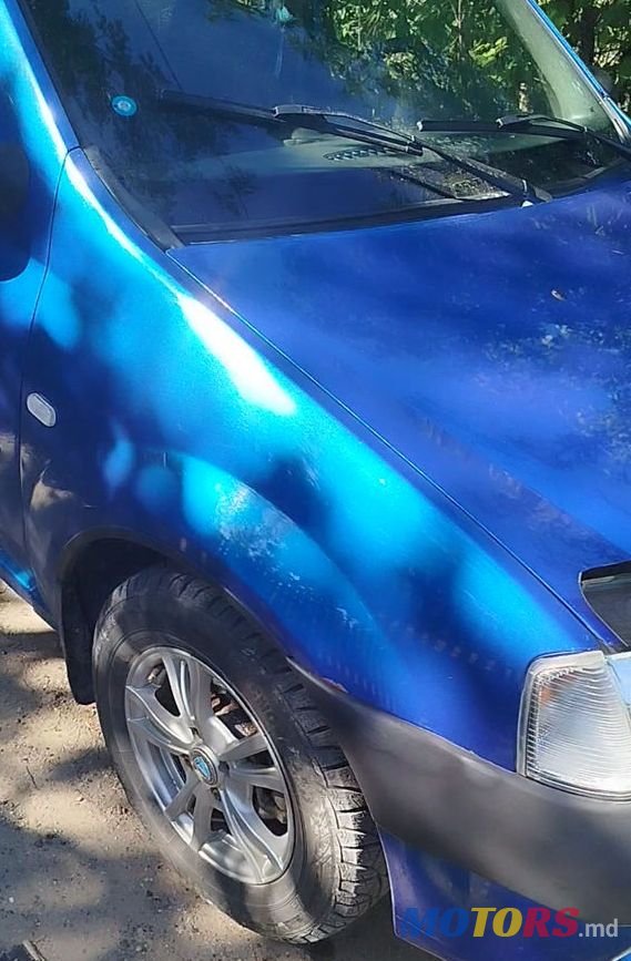 2008' Dacia Logan photo #5