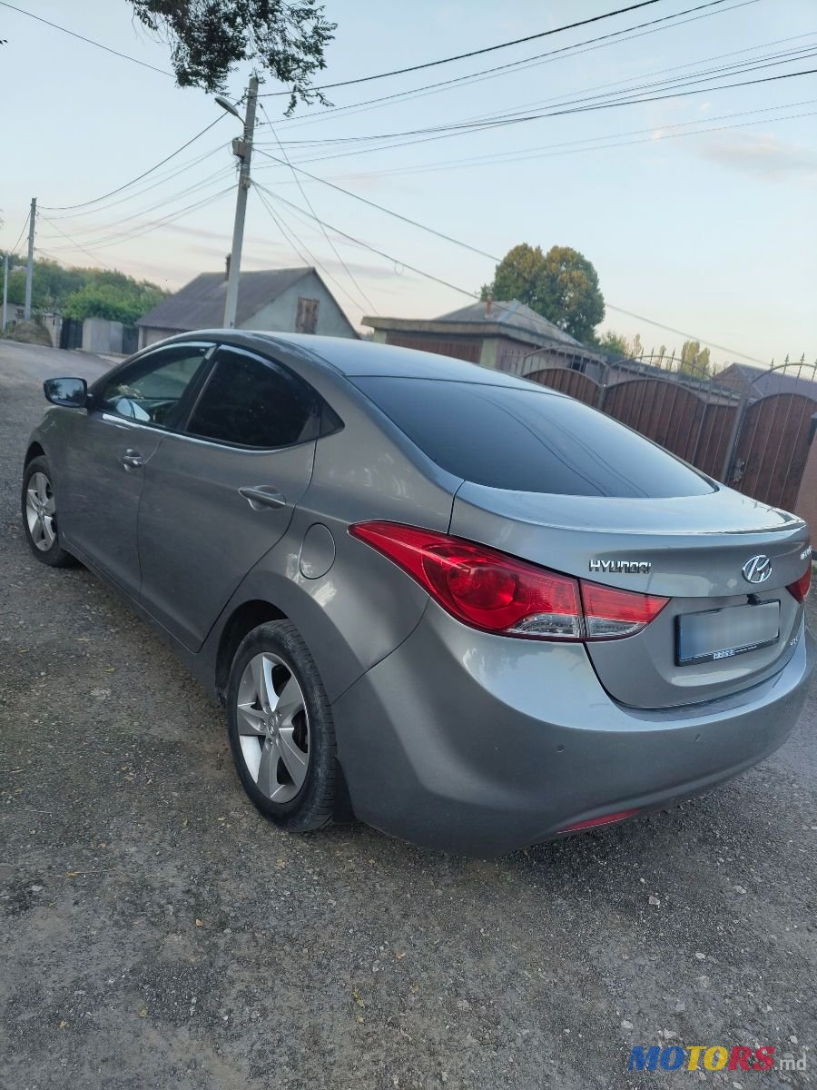 2012' Hyundai Elantra photo #5