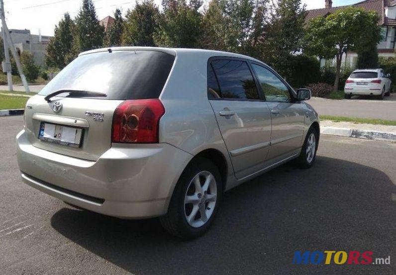 2005' Toyota Corolla photo #1