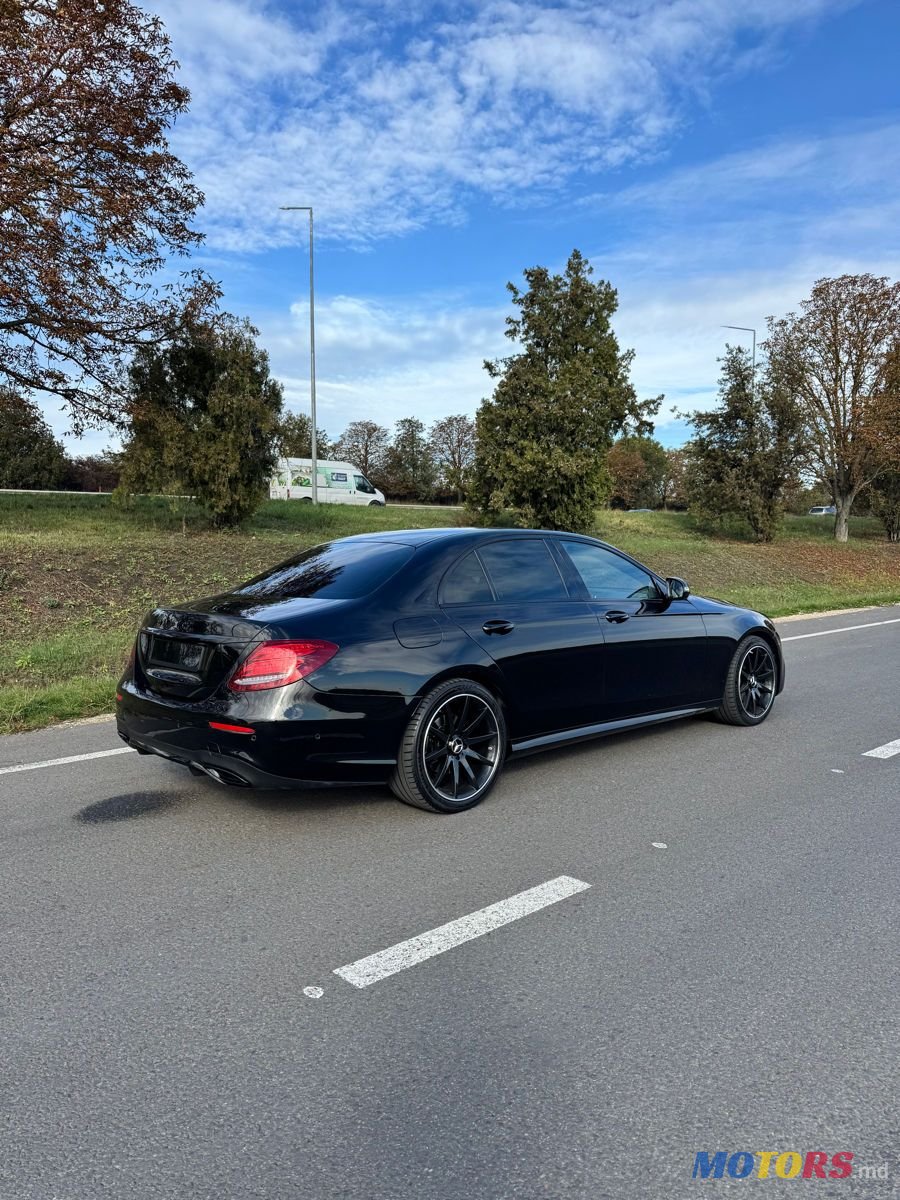 2017' Mercedes-Benz E-Class photo #3