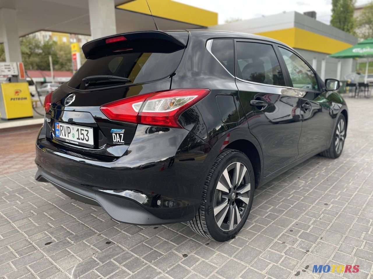 2016' Nissan Pulsar photo #4