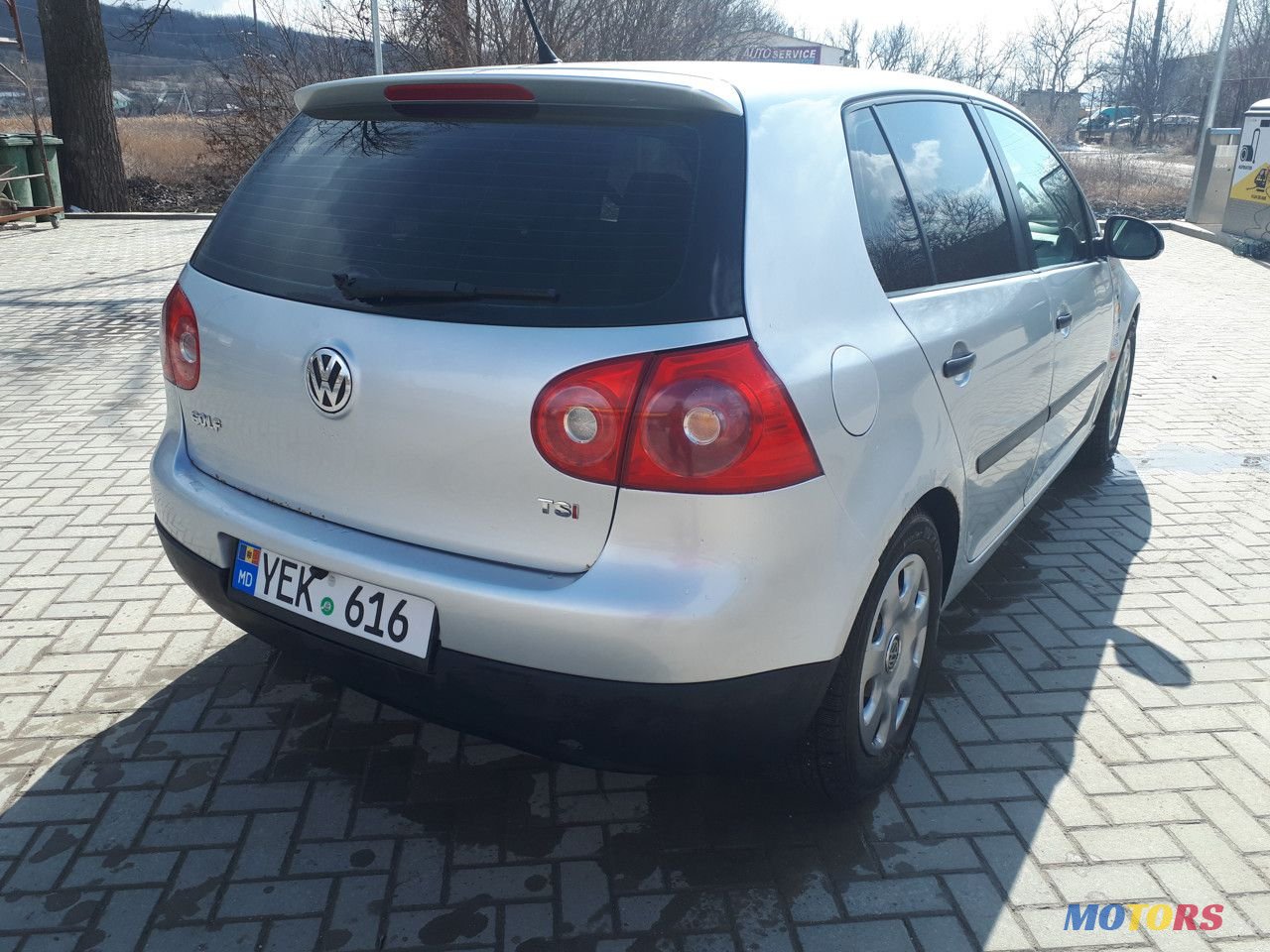 2008' Volkswagen Golf photo #3