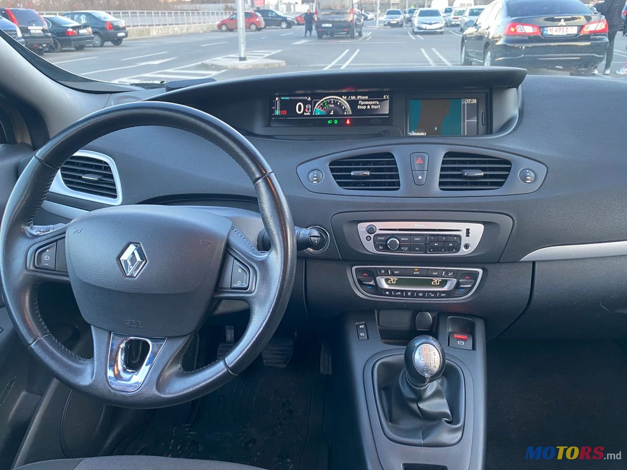 2014' Renault Scenic photo #3