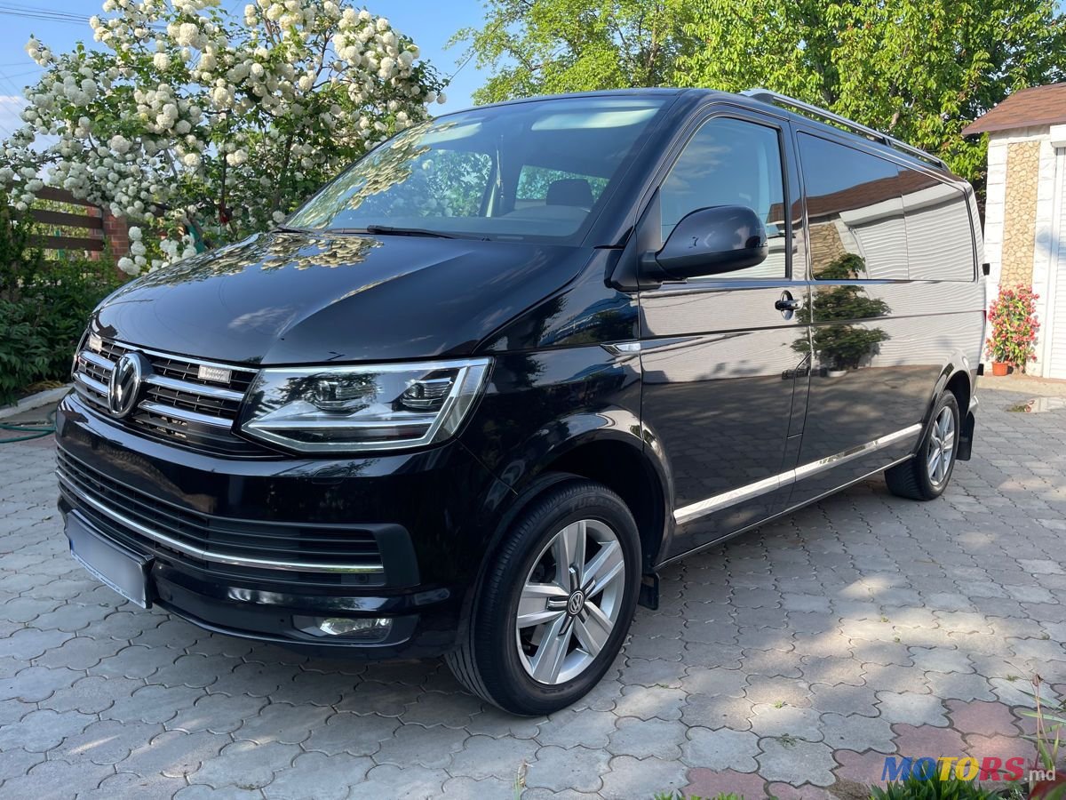 2017' Volkswagen Transporter photo #2