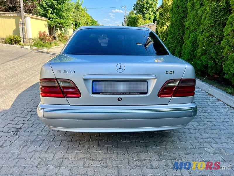 2001' Mercedes-Benz E Класс photo #5