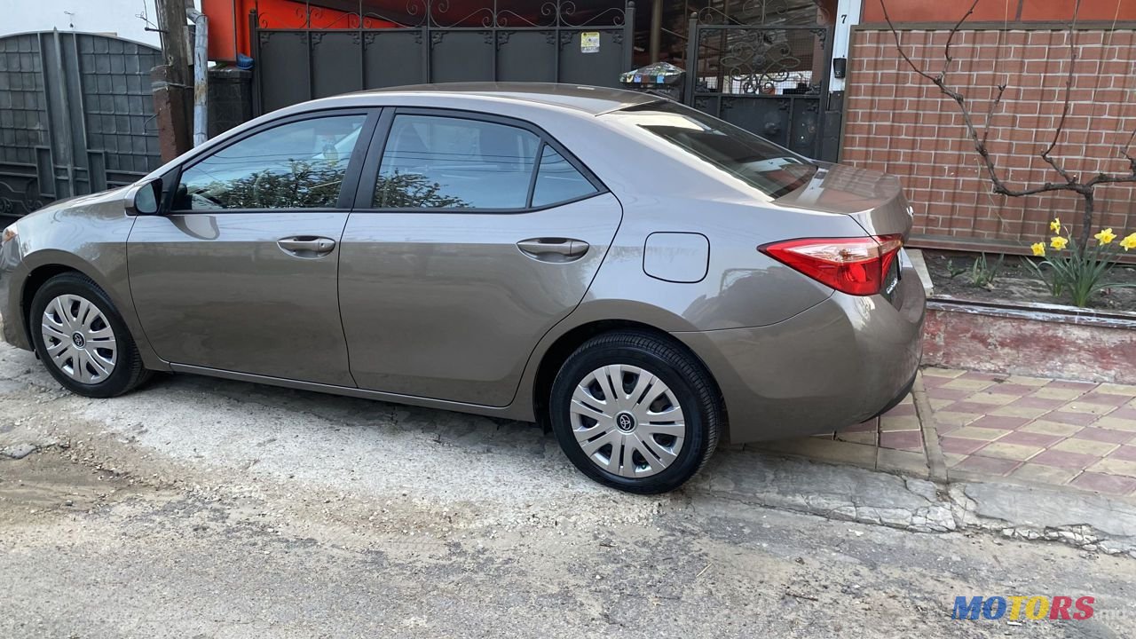 2018' Toyota Corolla photo #2