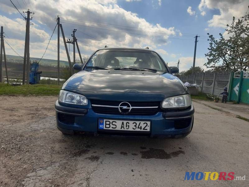 1994' Opel Omega photo #1