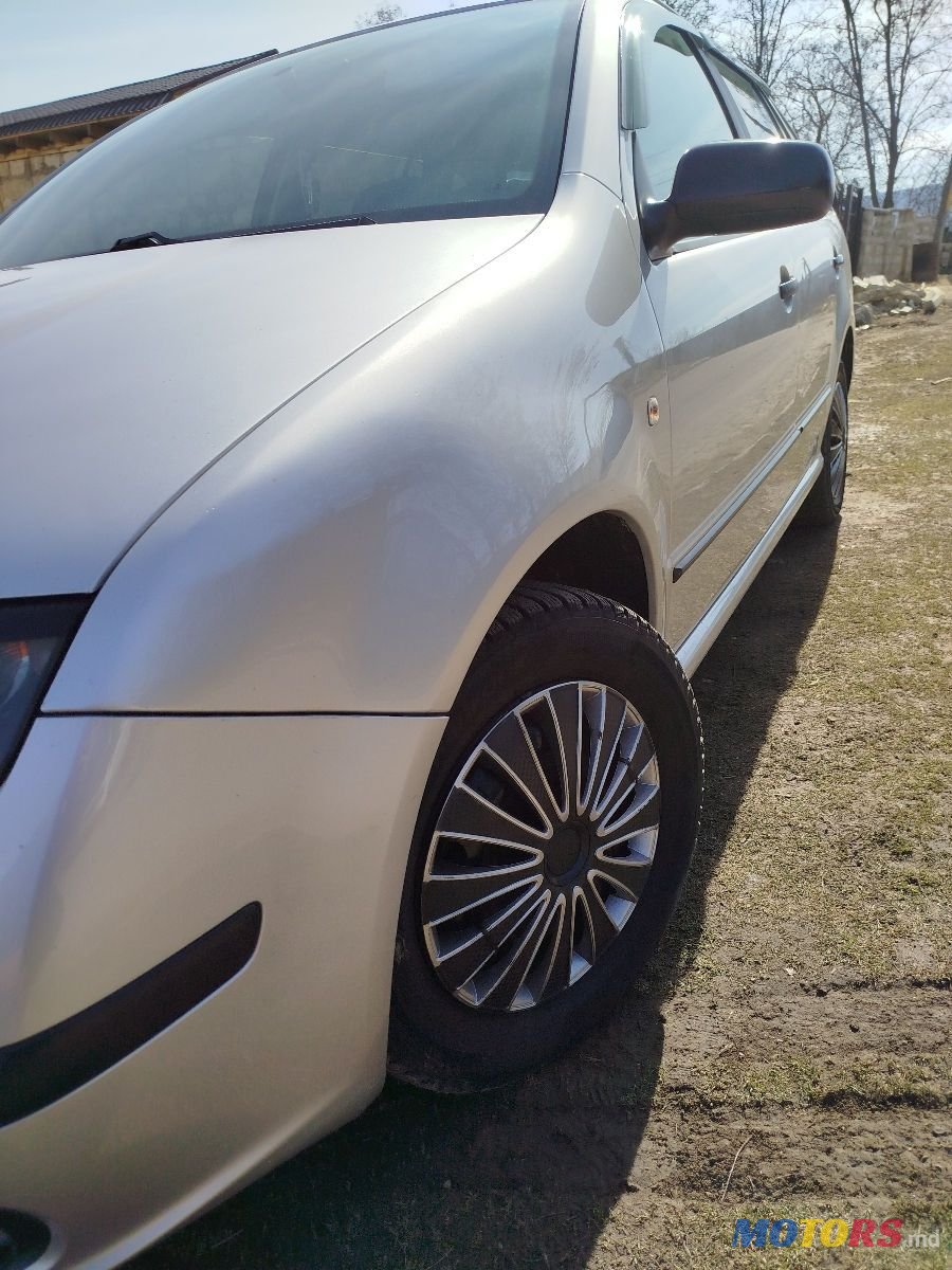 2005' Skoda Fabia photo #4