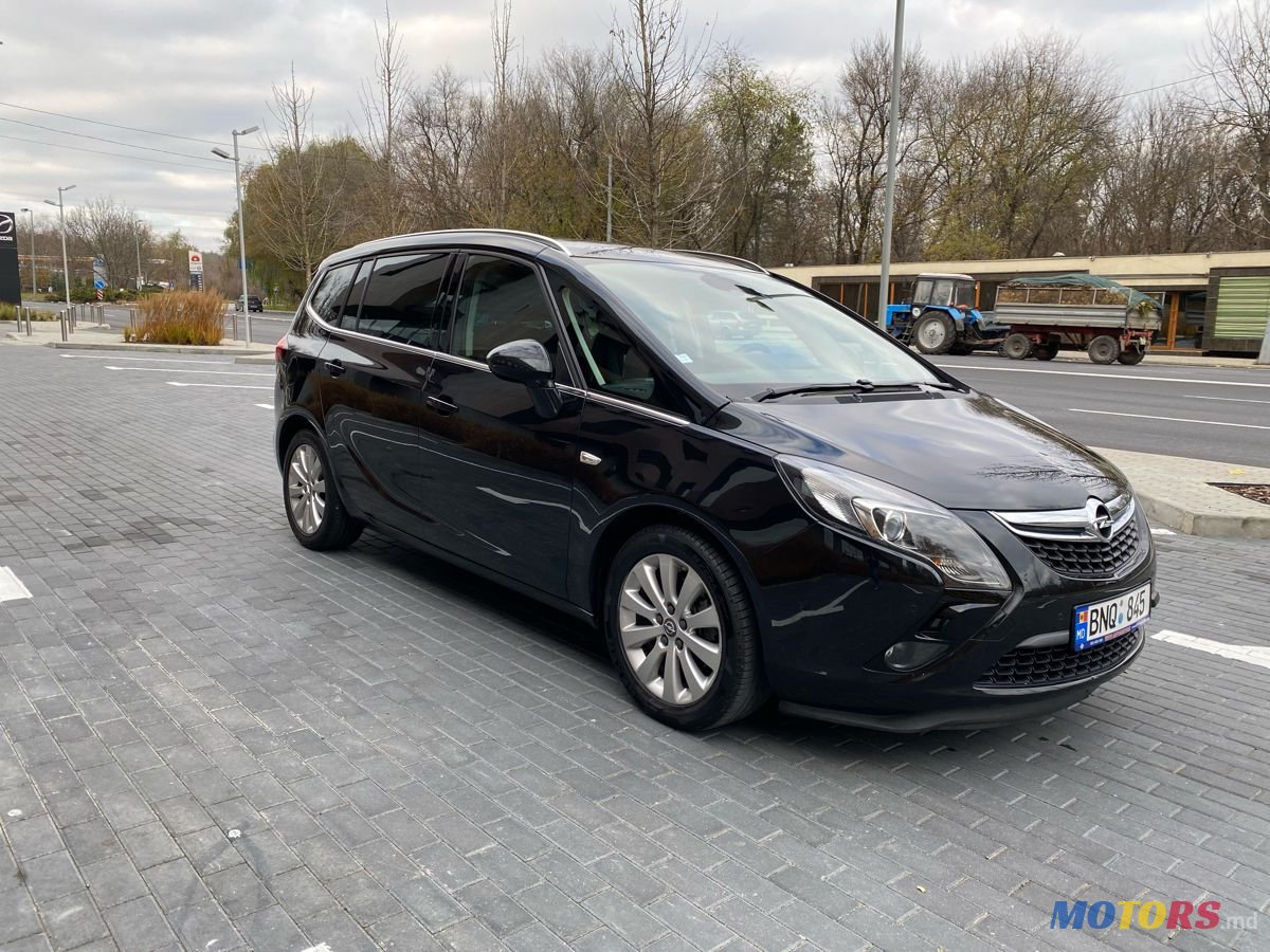 2016' Opel Zafira photo #3