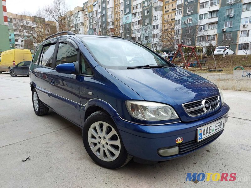 2004' Opel Zafira photo #1