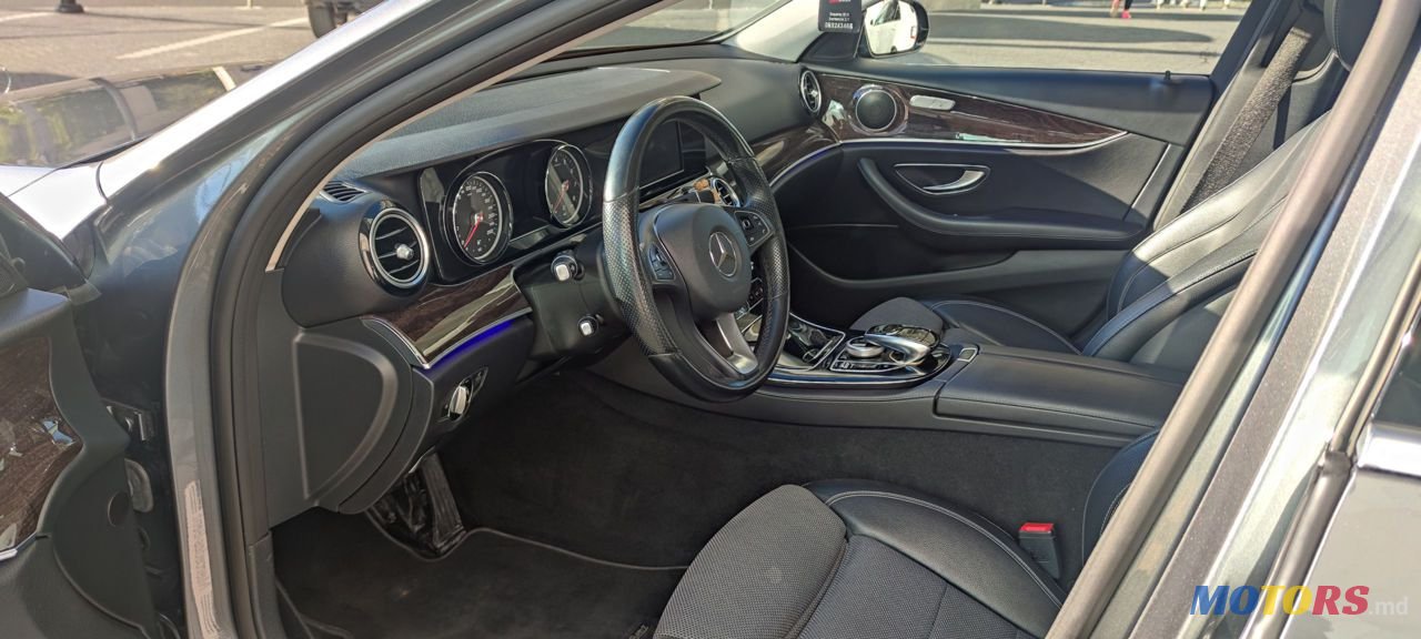 2016' Mercedes-Benz E Класс photo #5