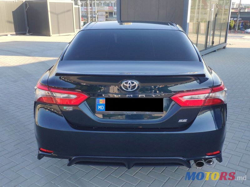 2018' Toyota Camry photo #3