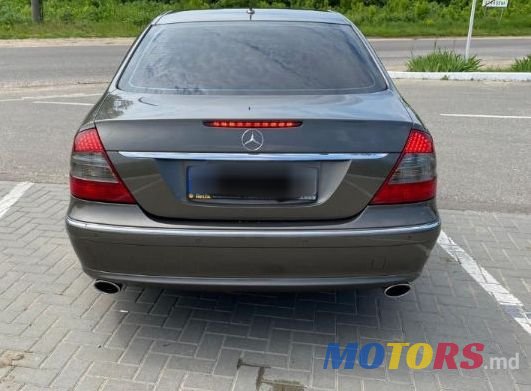 2007' Mercedes-Benz E-Class photo #4
