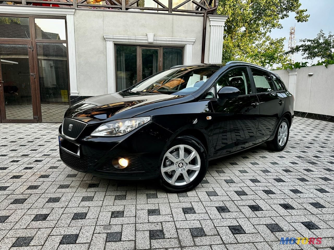 2011' SEAT Ibiza photo #3