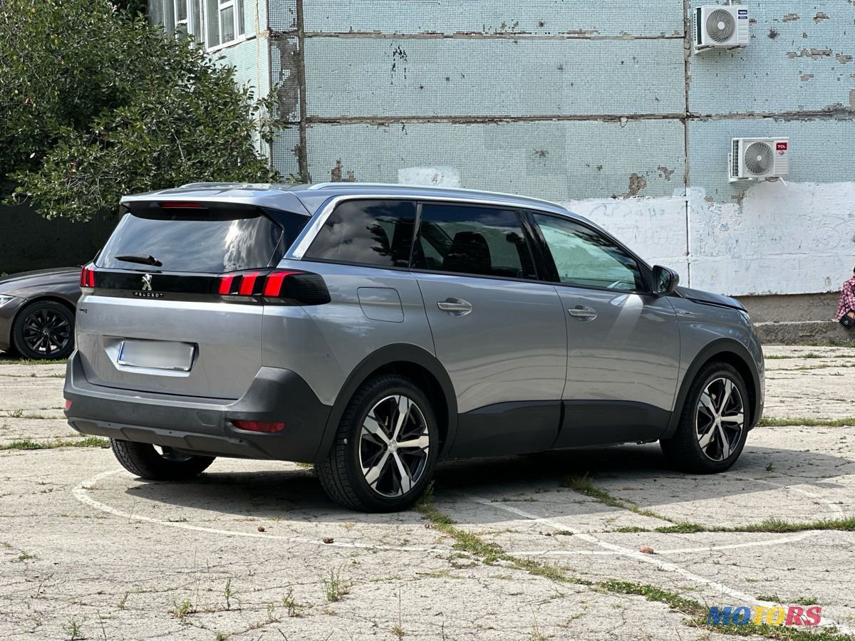 2019' Peugeot 5008 photo #3