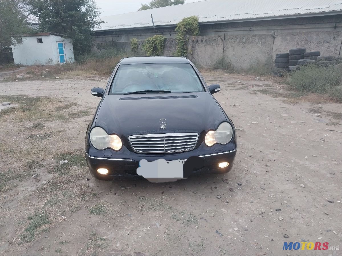 2002' Mercedes-Benz C Класс photo #1