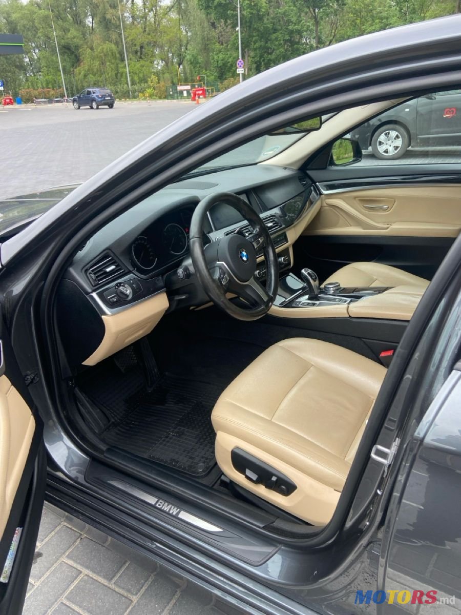 2015' BMW 5 Series photo #5