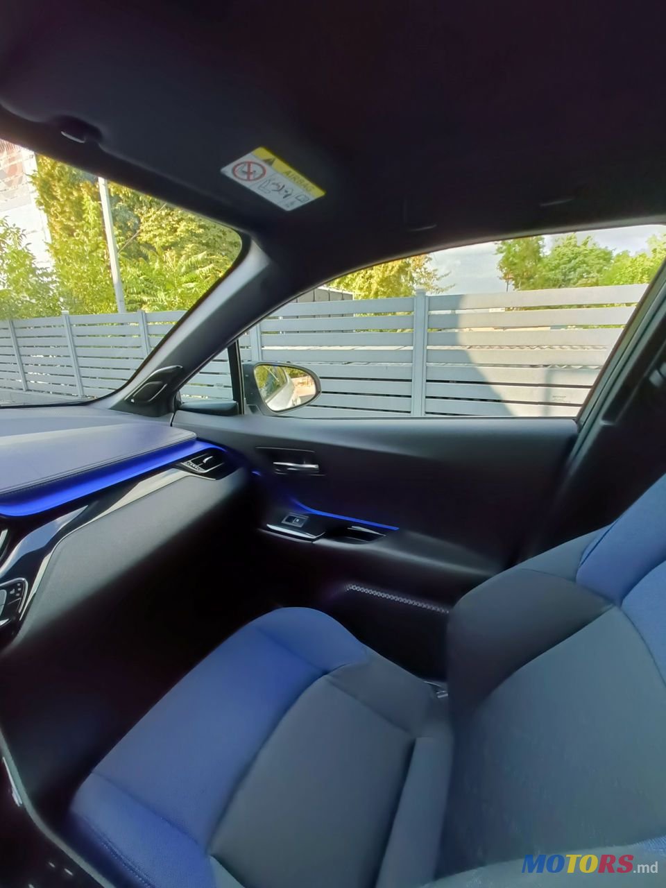 2016' Toyota C-HR photo #5