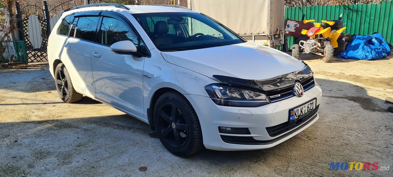 2015' Volkswagen Golf photo #2