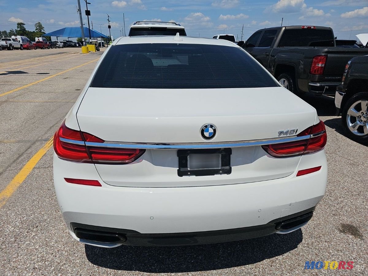 2018' BMW 7 Series photo #6