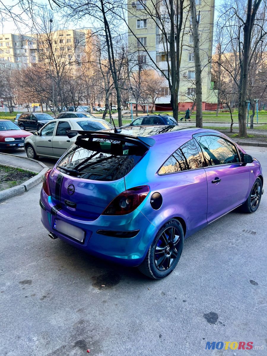 2012' Opel Corsa photo #2