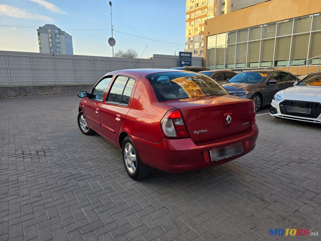 2007' Renault Clio Symbol photo #2