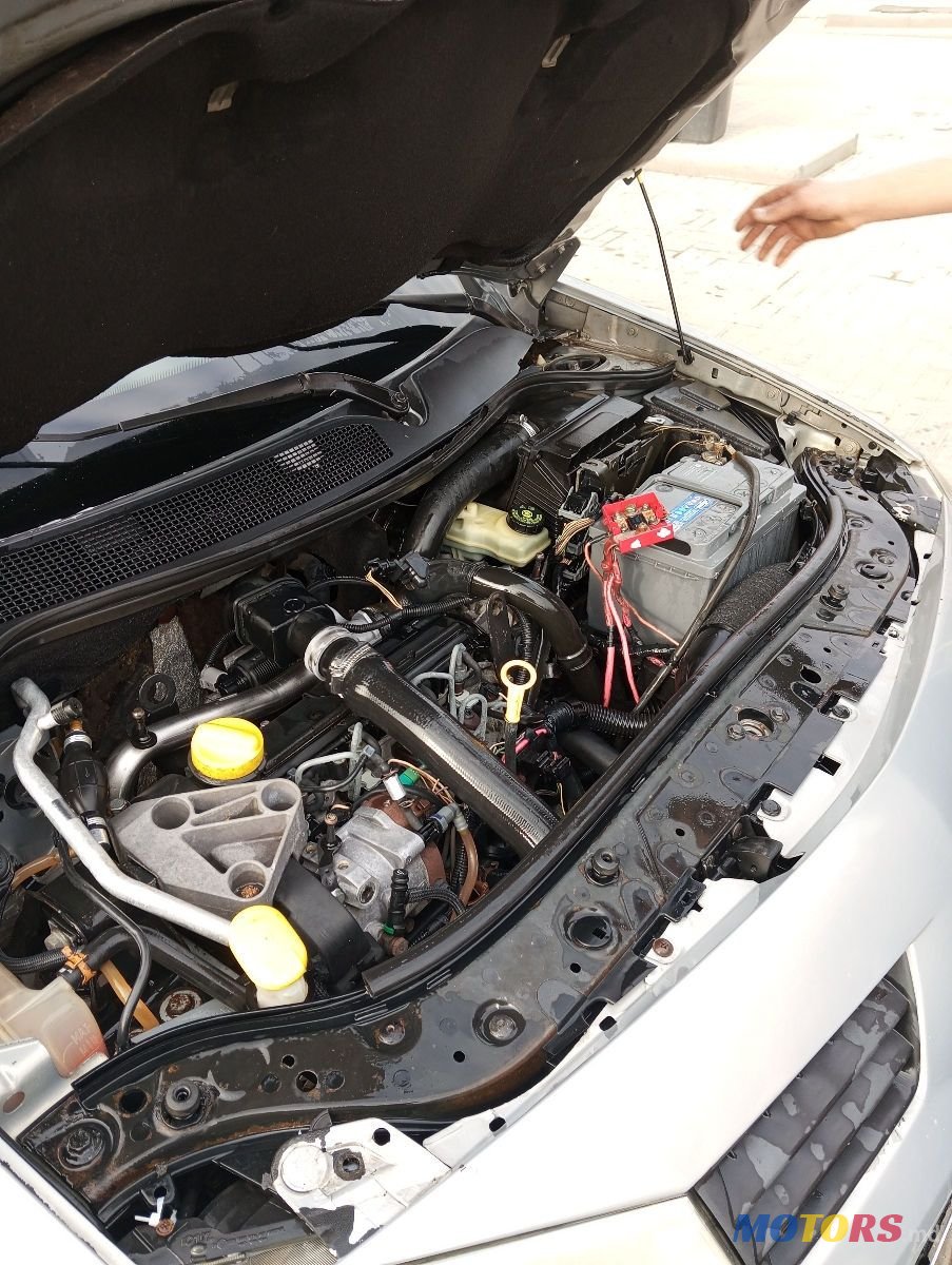 2005' Renault Megane photo #6