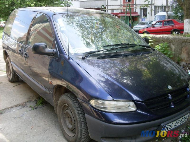 1997' Chrysler Voyager photo #7