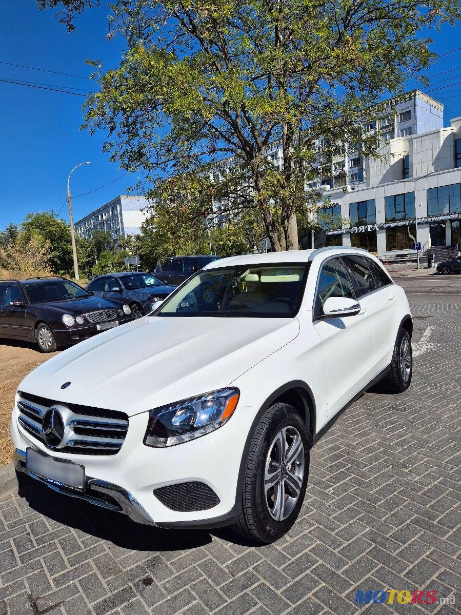 2018' Mercedes-Benz GLC photo #3