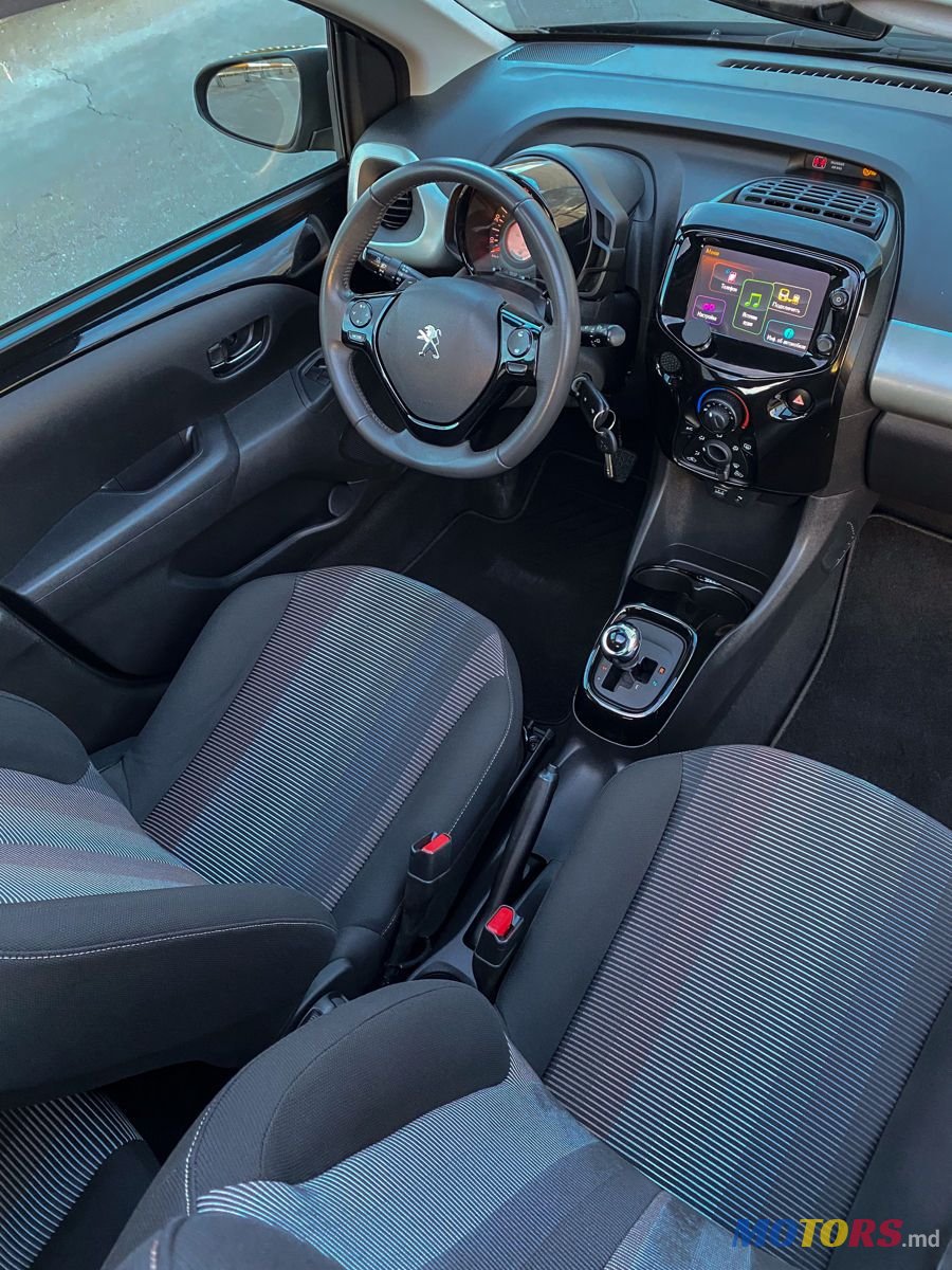 2014' Peugeot 108 photo #5