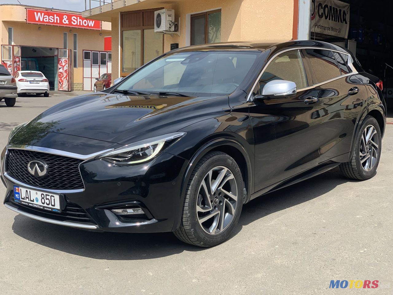 2016' Infiniti Qx30 photo #1